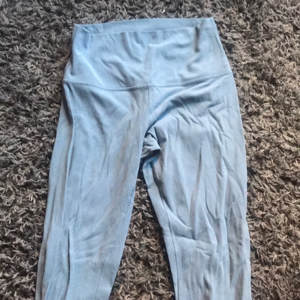 Light blue lulu lemon leggings